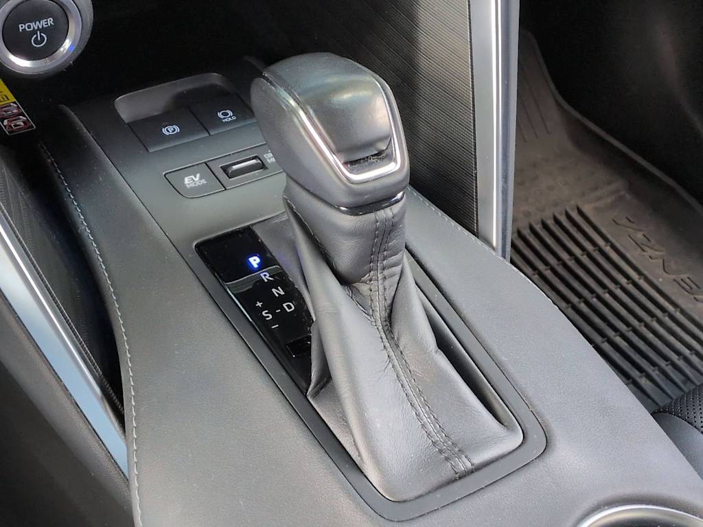 Thumbnail: 2023 Toyota Venza - 17