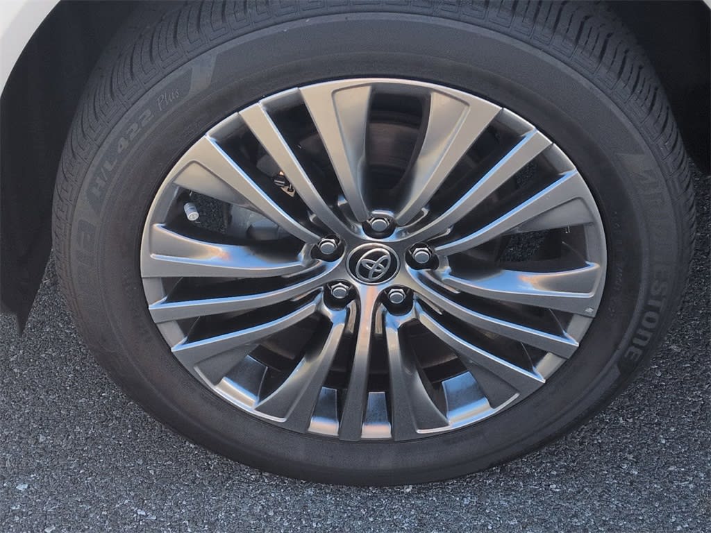 Thumbnail: 2024 Toyota Venza - 7