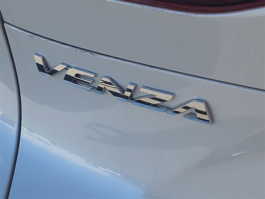 Thumbnail: 2024 Toyota Venza - 27