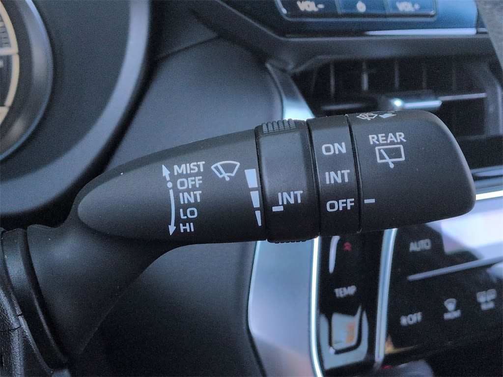 Thumbnail: 2024 Toyota Venza - 33