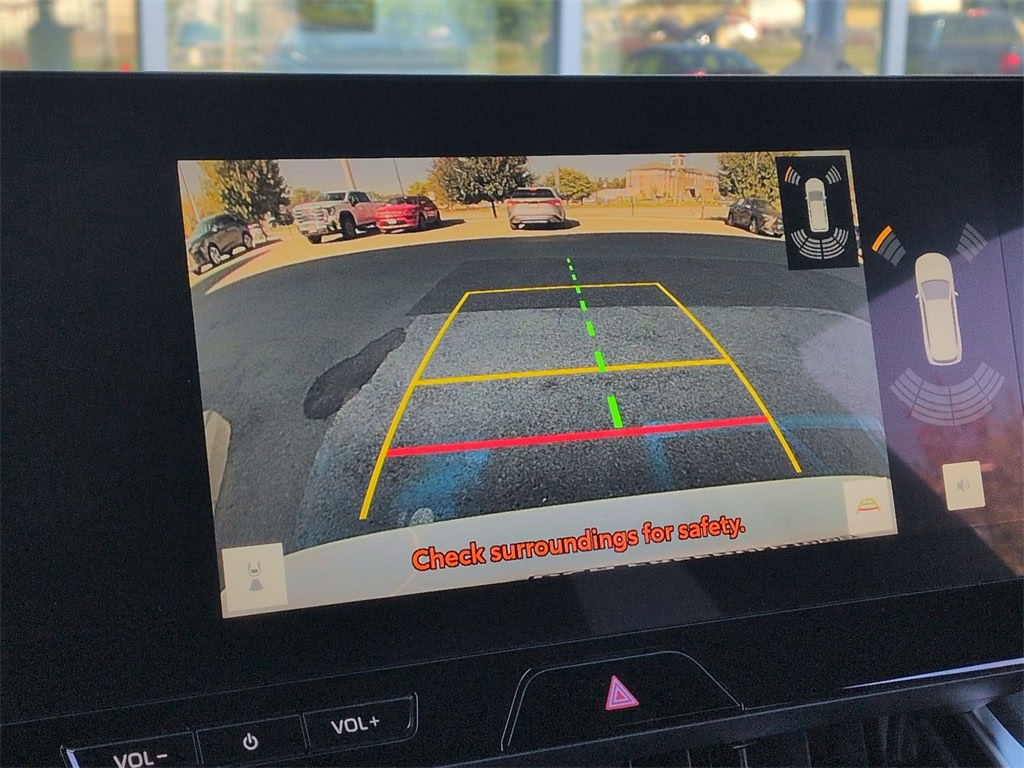 Thumbnail: 2024 Toyota Venza - 15