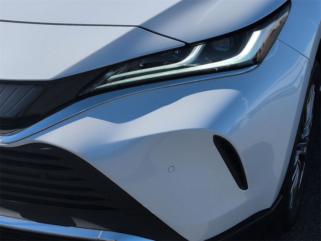 Thumbnail: 2024 Toyota Venza - 26