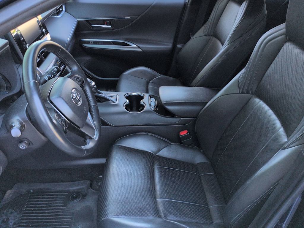 Thumbnail: 2021 Toyota Venza - 11