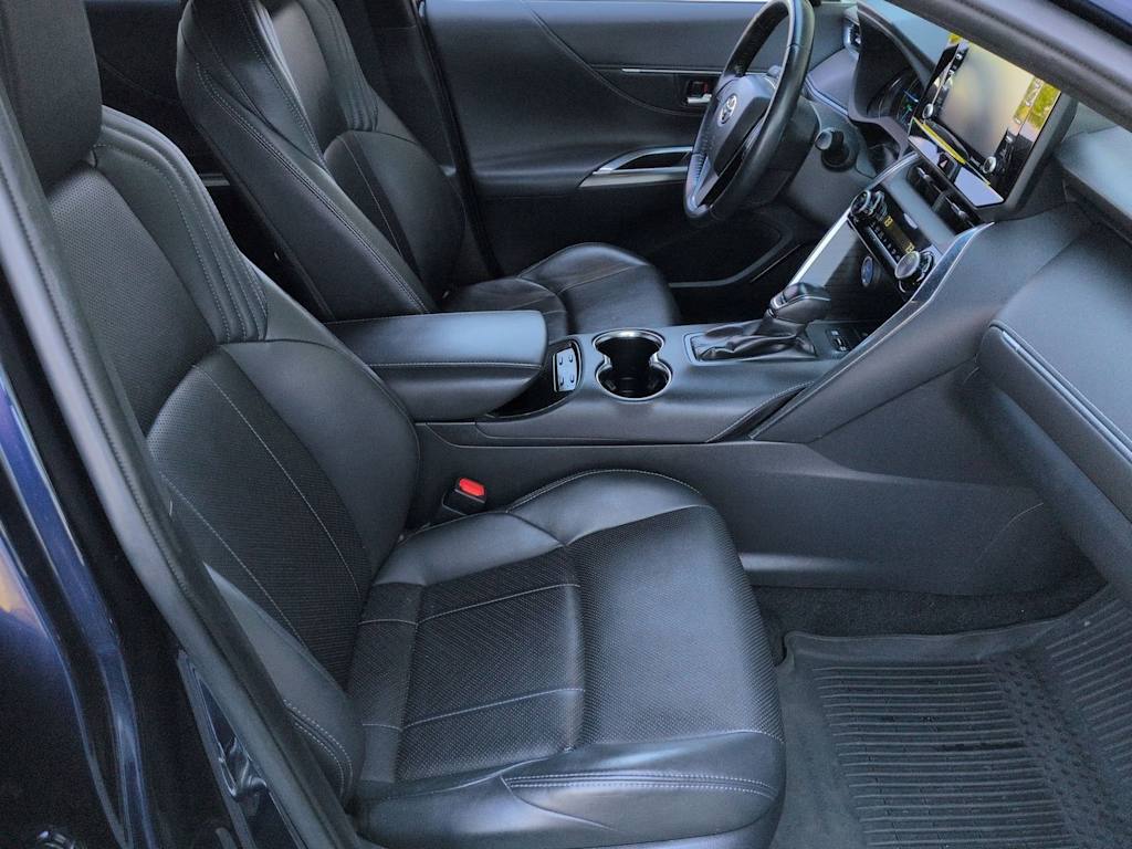 Thumbnail: 2021 Toyota Venza - 12