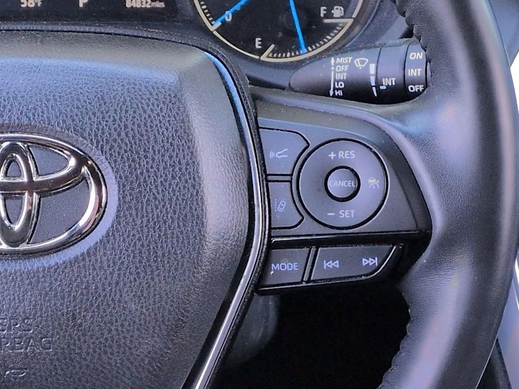 Thumbnail: 2021 Toyota Venza - 31