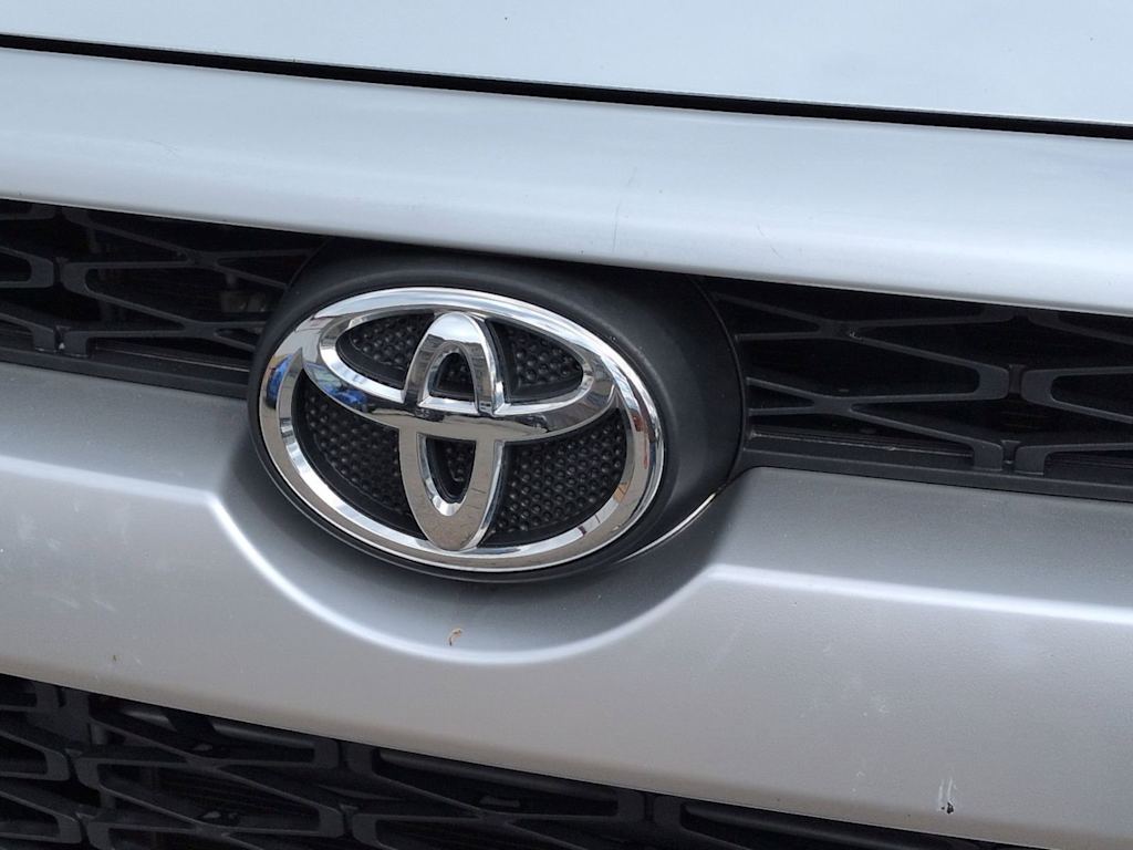 Thumbnail: 2019 Toyota 4Runner - 6