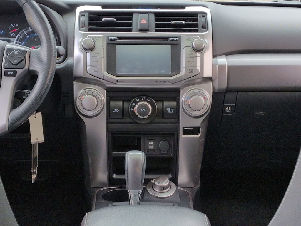 Thumbnail: 2019 Toyota 4Runner - 14