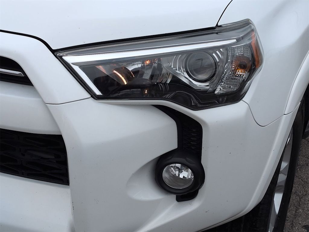 Thumbnail: 2020 Toyota 4Runner - 26