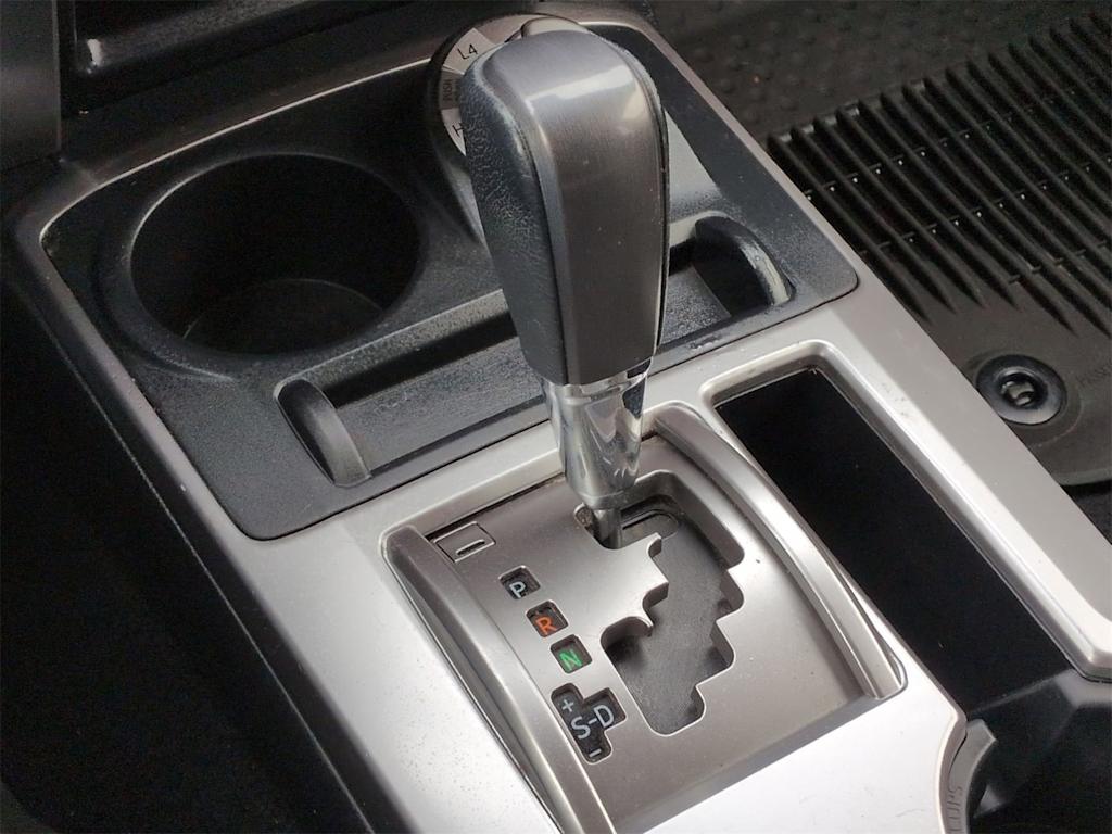 Thumbnail: 2020 Toyota 4Runner - 16