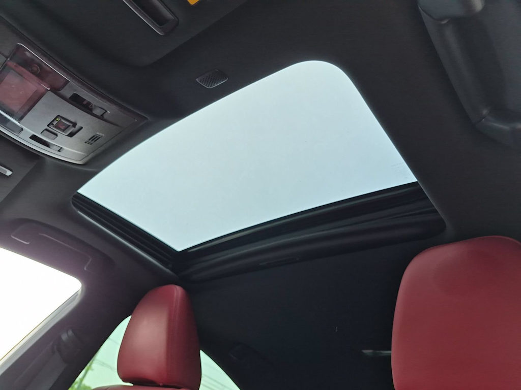 Thumbnail: 2024 Lexus ES - 27