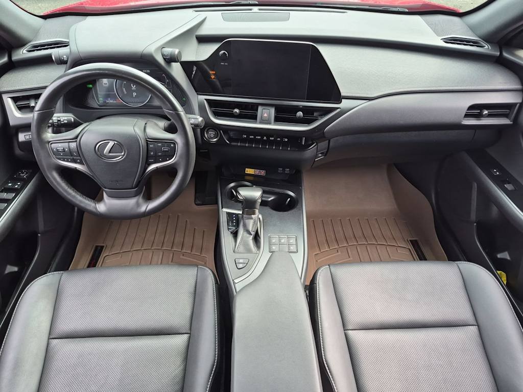 Thumbnail: 2024 Lexus UX - 9