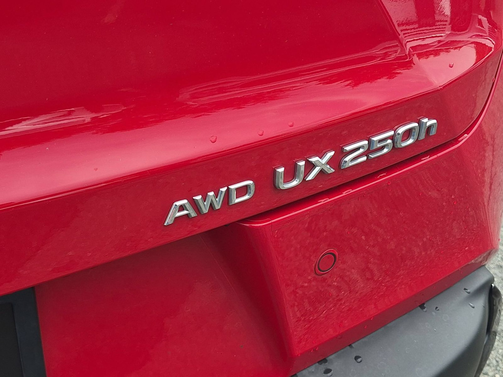 Thumbnail: 2024 Lexus UX - 27