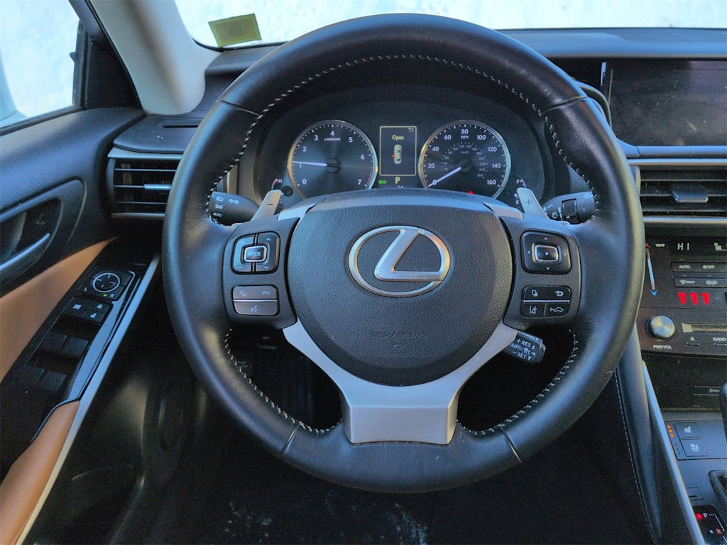 Thumbnail: 2017 Lexus IS - 14