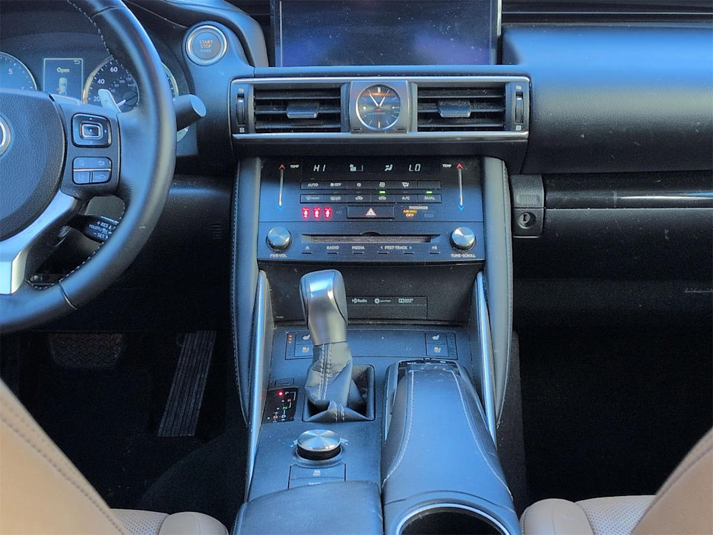 Thumbnail: 2017 Lexus IS - 15