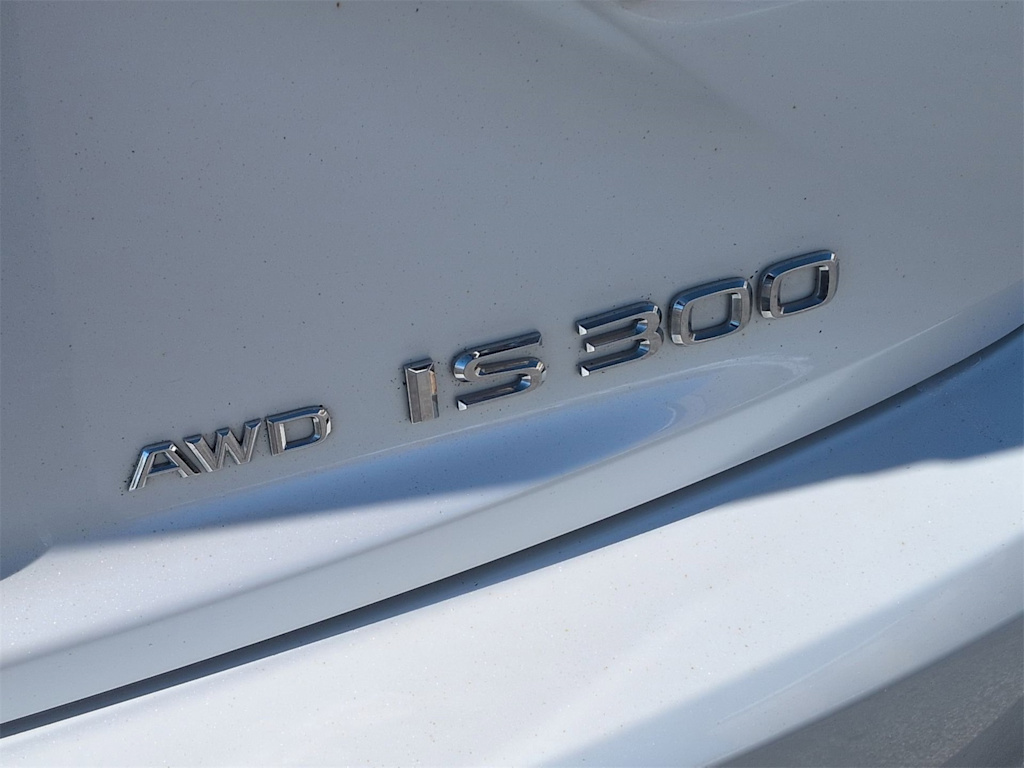 Thumbnail: 2017 Lexus IS - 26