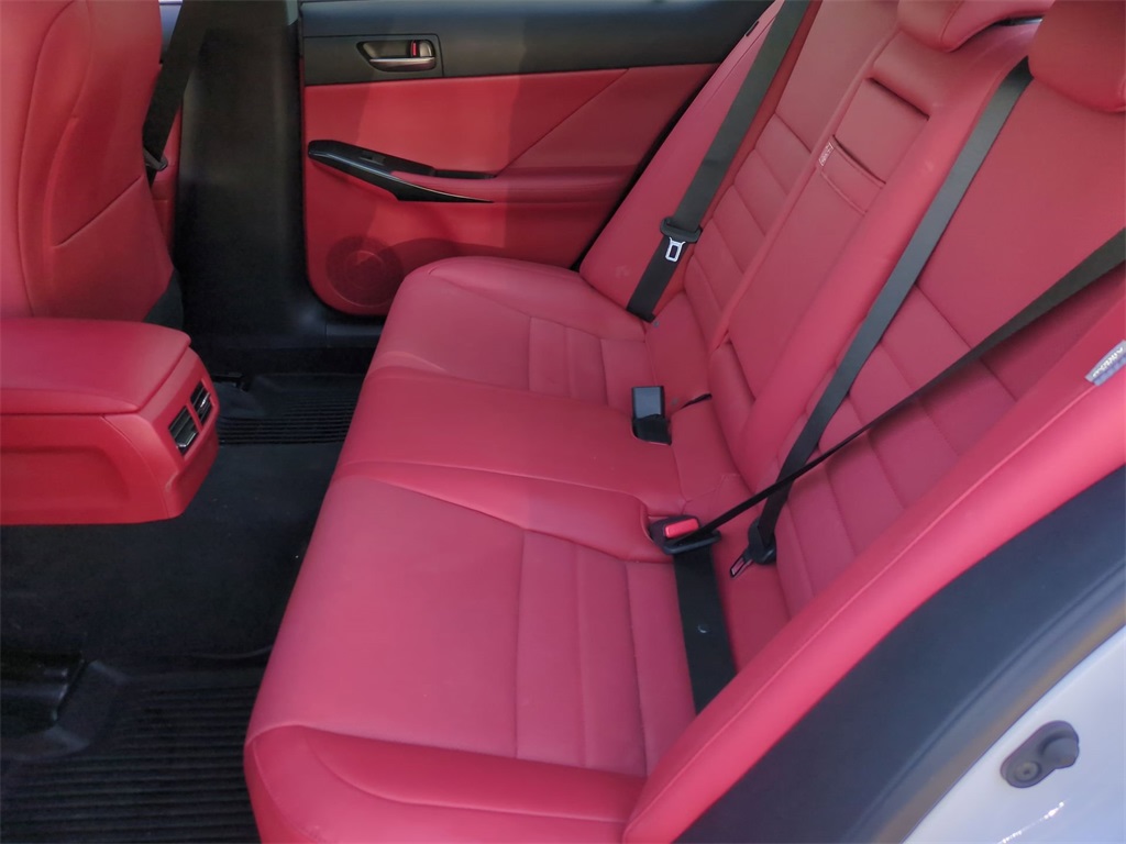 2023 Lexus IS 350 11