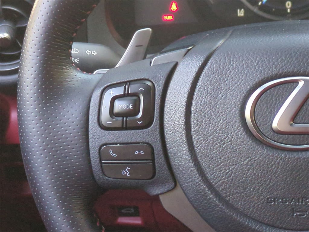 2023 Lexus IS 350 33