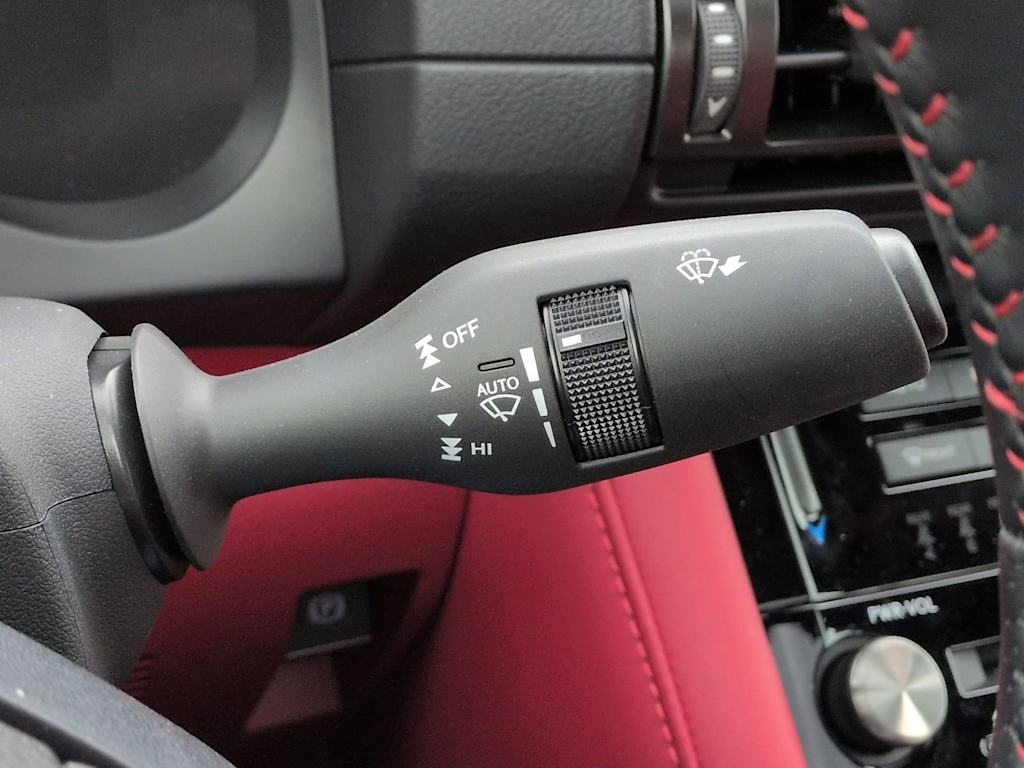 Thumbnail: 2025 Lexus ES - 17