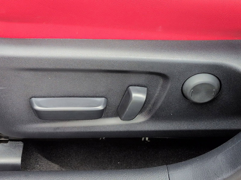 Thumbnail: 2025 Lexus ES - 28