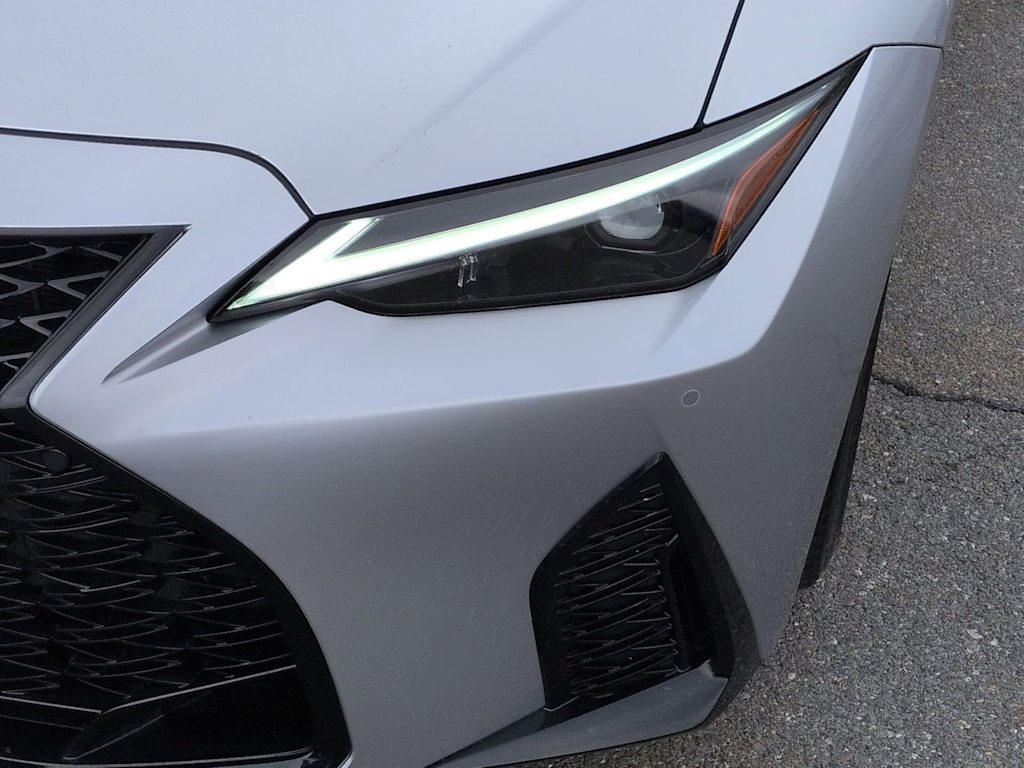 Thumbnail: 2025 Lexus ES - 26