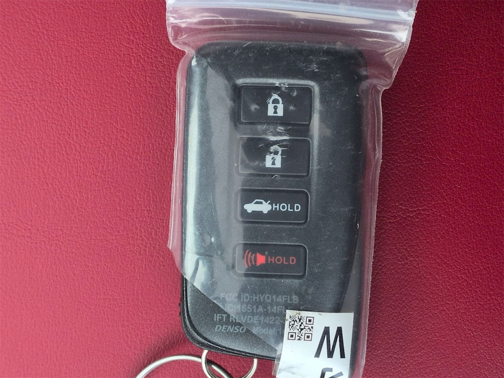 Thumbnail: 2025 Lexus ES - 20