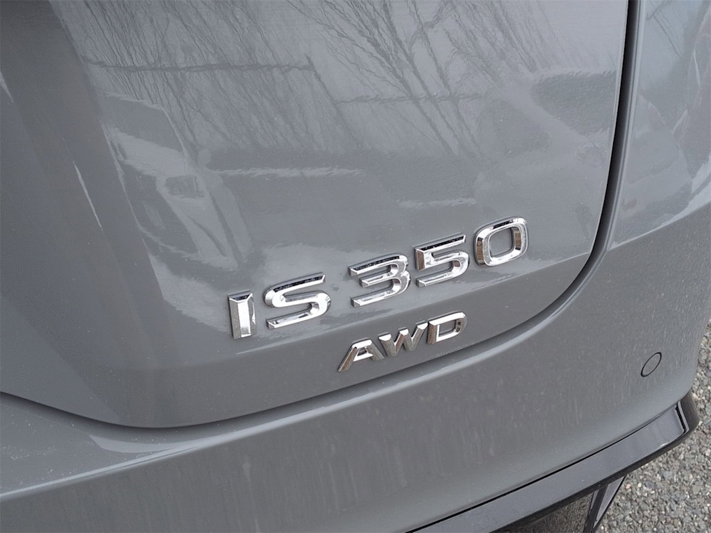 Thumbnail: 2025 Lexus ES - 26