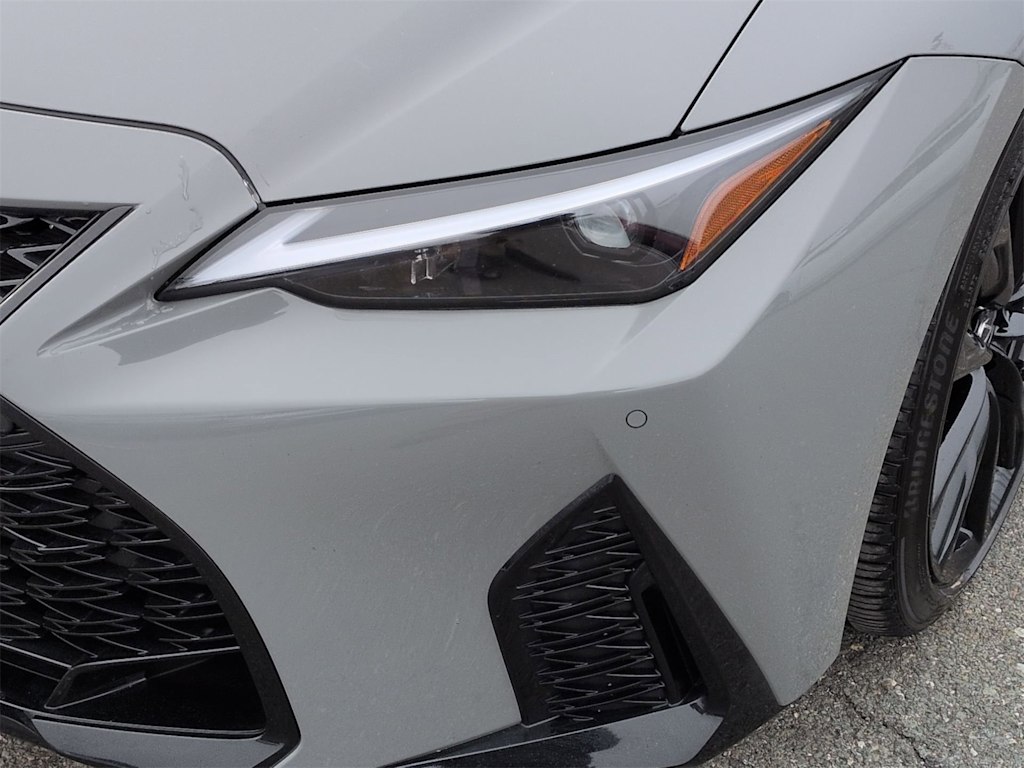 Thumbnail: 2025 Lexus ES - 25