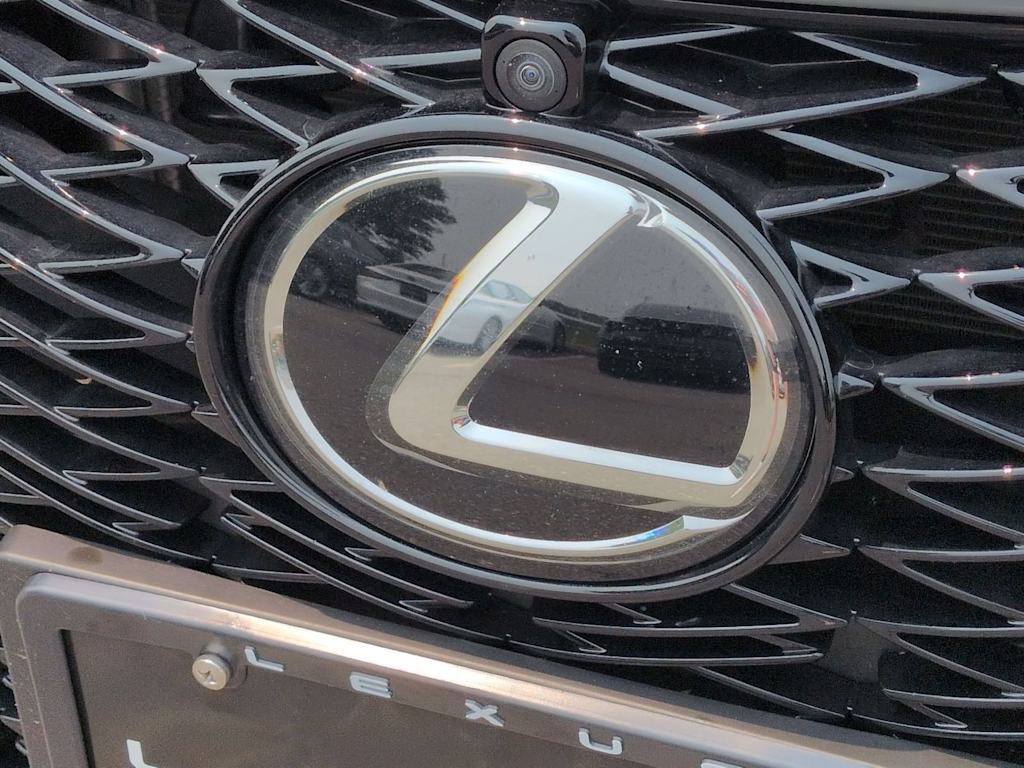 Thumbnail: 2025 Lexus ES - 7