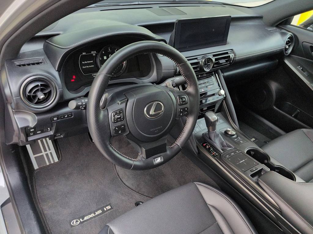 Thumbnail: 2025 Lexus ES - 2