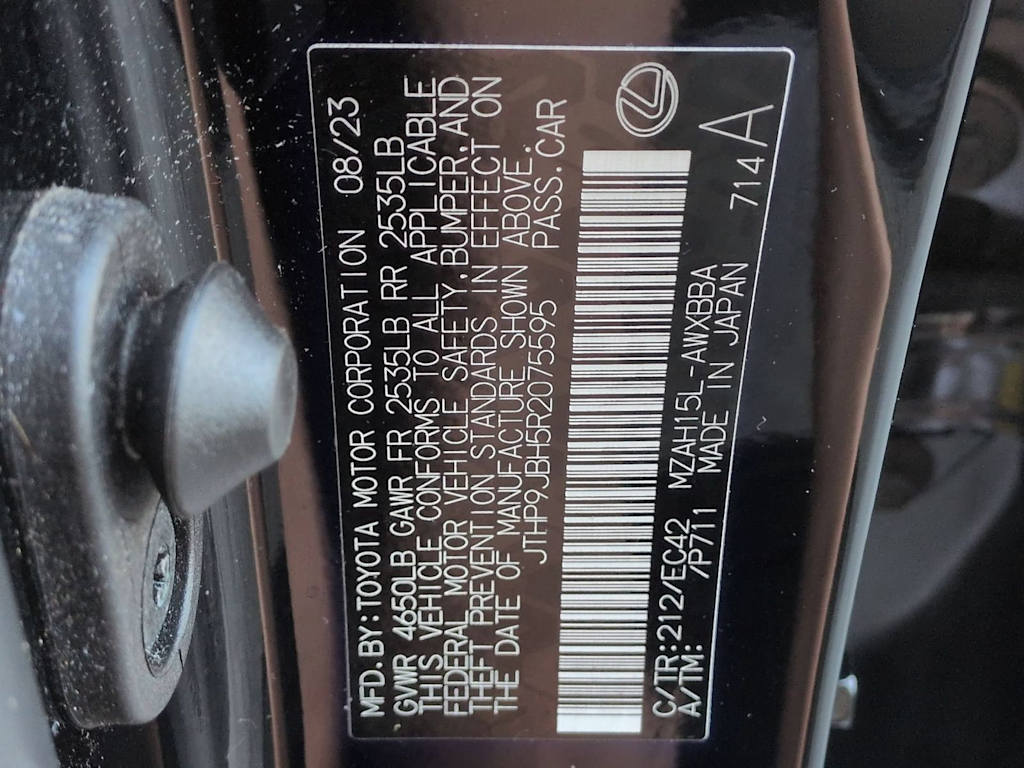 Thumbnail: 2024 Lexus UX - 20