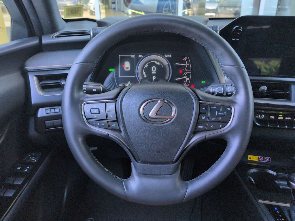 Thumbnail: 2024 Lexus UX - 14