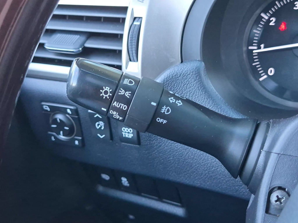 Thumbnail: 2019 Lexus GX - 35
