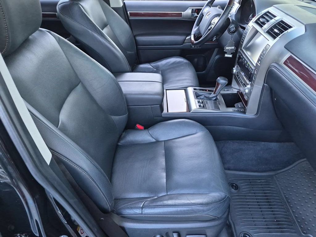 Thumbnail: 2019 Lexus GX - 31