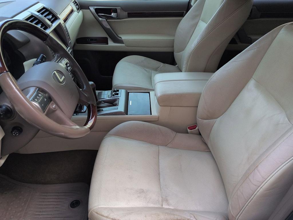 Thumbnail: 2015 Lexus GX - 11