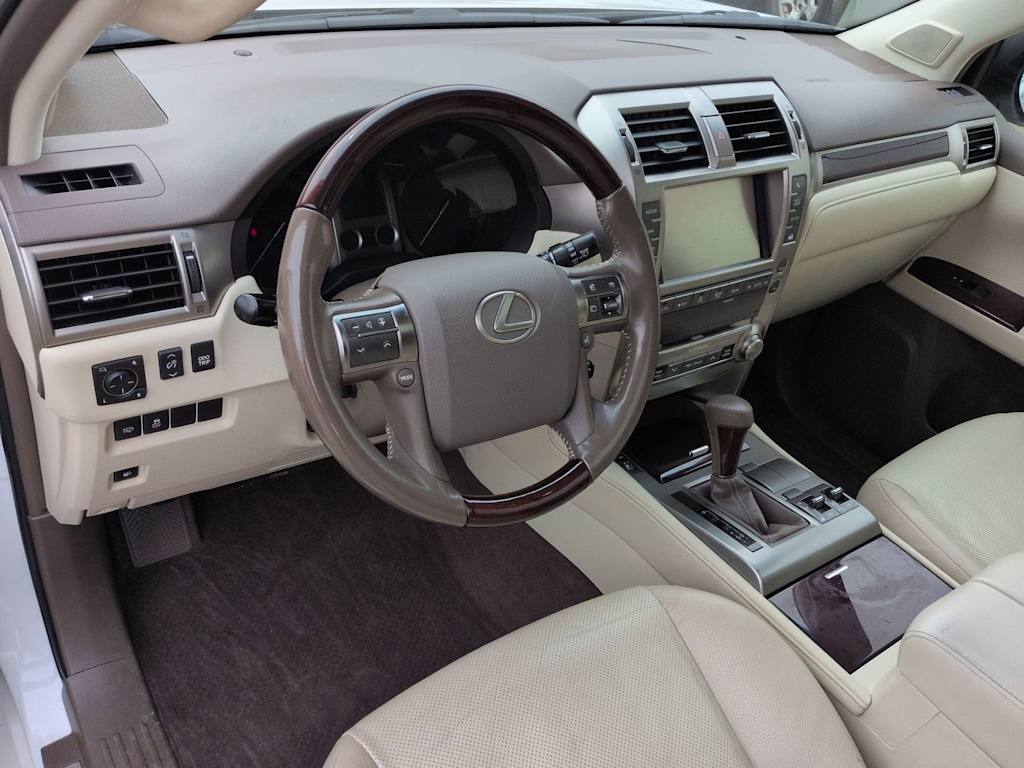 Thumbnail: 2018 Lexus GX - 2