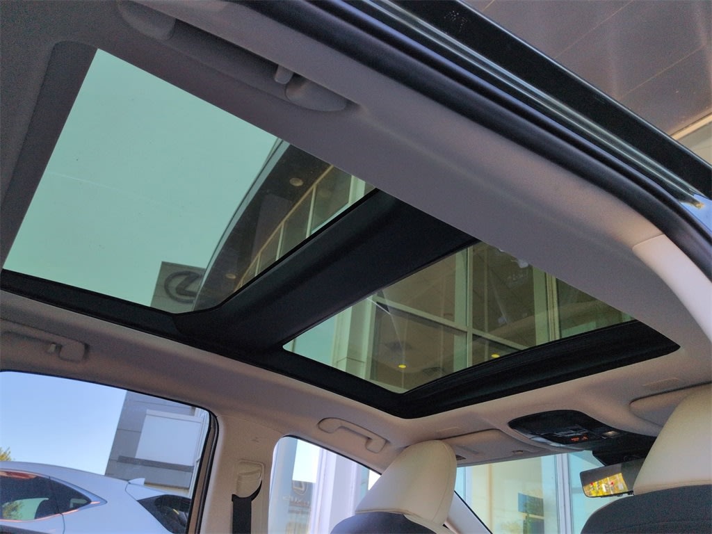 Thumbnail: 2025 Lexus ES - 31