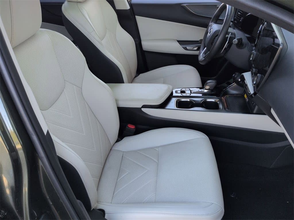 Thumbnail: 2025 Lexus ES - 32