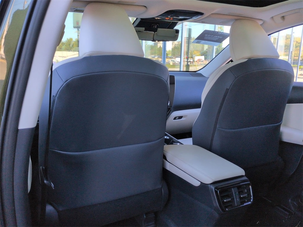 Thumbnail: 2025 Lexus ES - 11