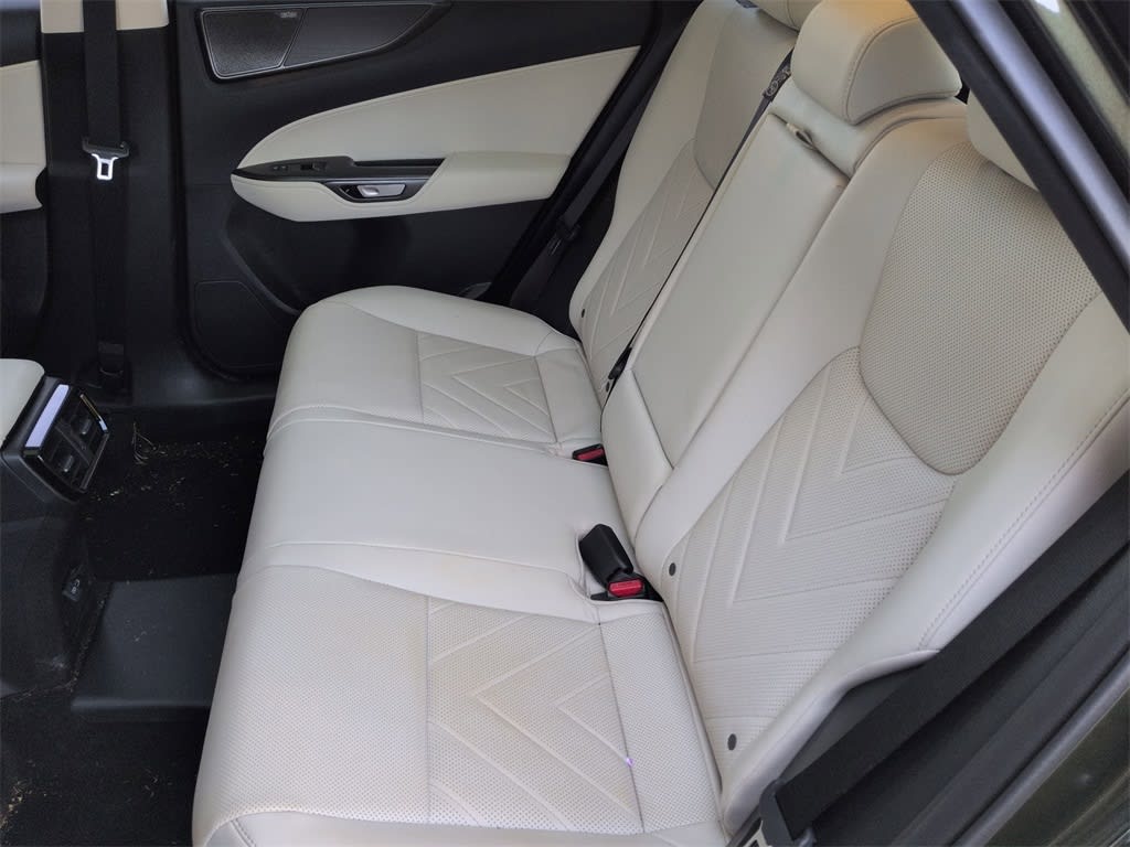 Thumbnail: 2025 Lexus ES - 12