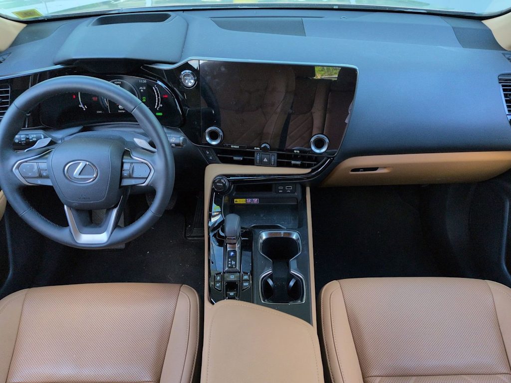 Thumbnail: 2026 Lexus ES - 10