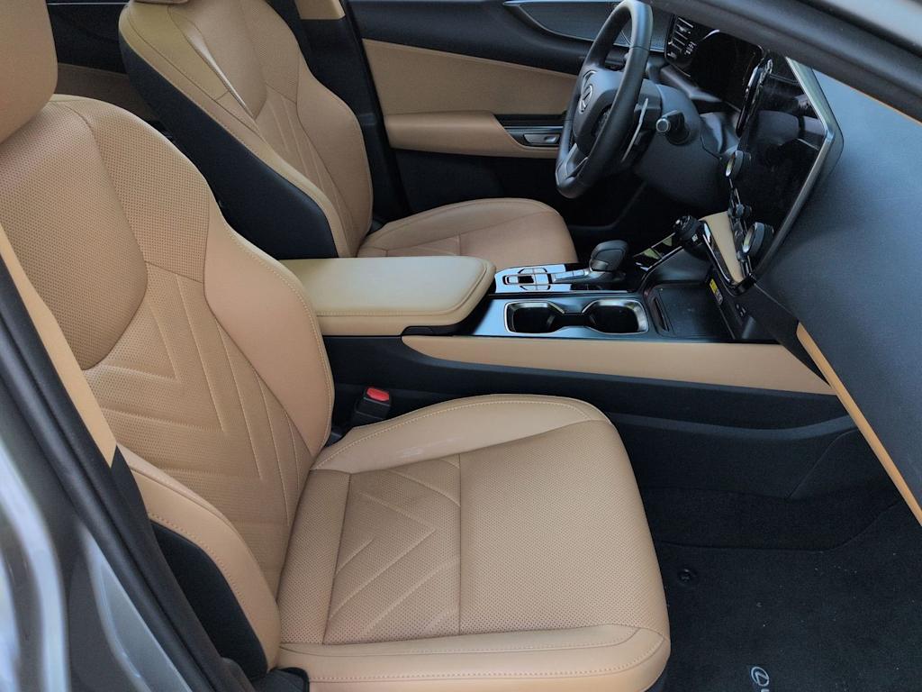 Thumbnail: 2026 Lexus ES - 32