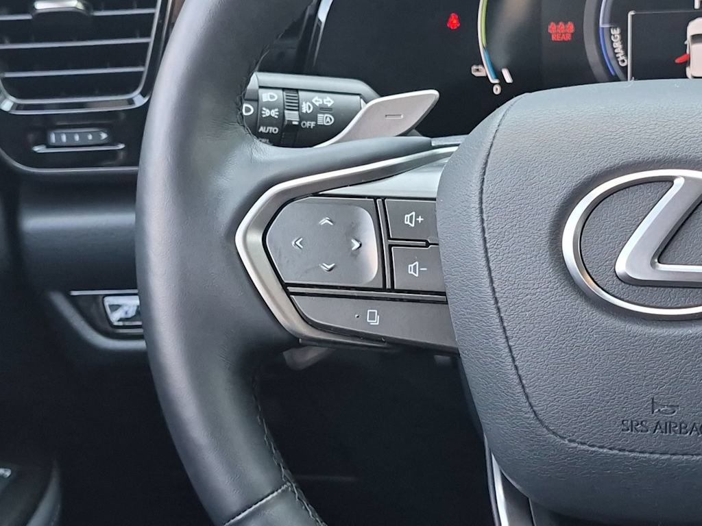 Thumbnail: 2026 Lexus ES - 32