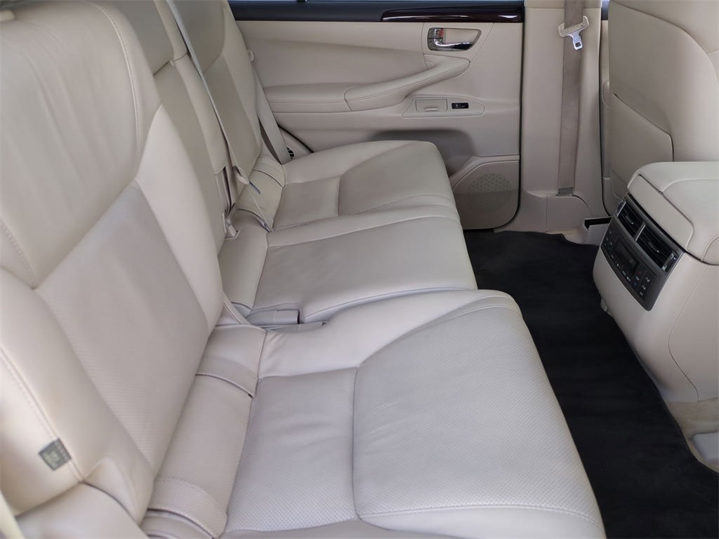 Thumbnail: 2013 Lexus LX - 29