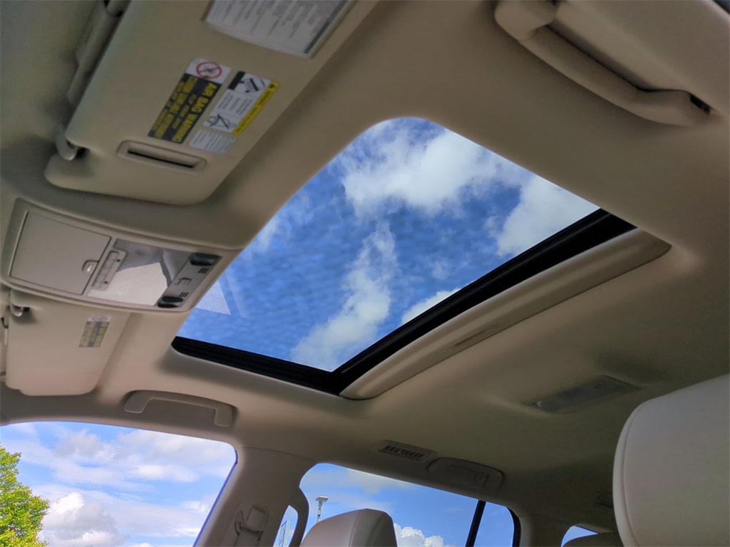Thumbnail: 2013 Lexus LX - 27