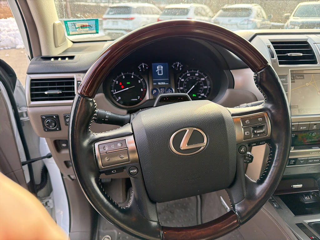 Thumbnail: 2018 Lexus GX - 2
