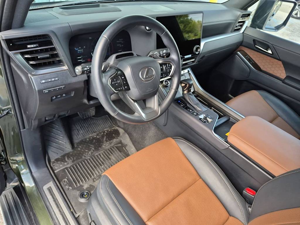 Thumbnail: 2024 Lexus ES - 2