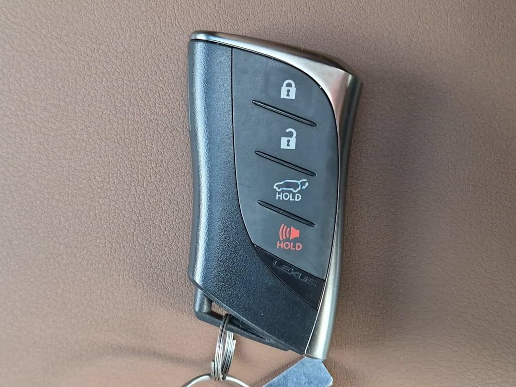 Thumbnail: 2024 Lexus ES - 19