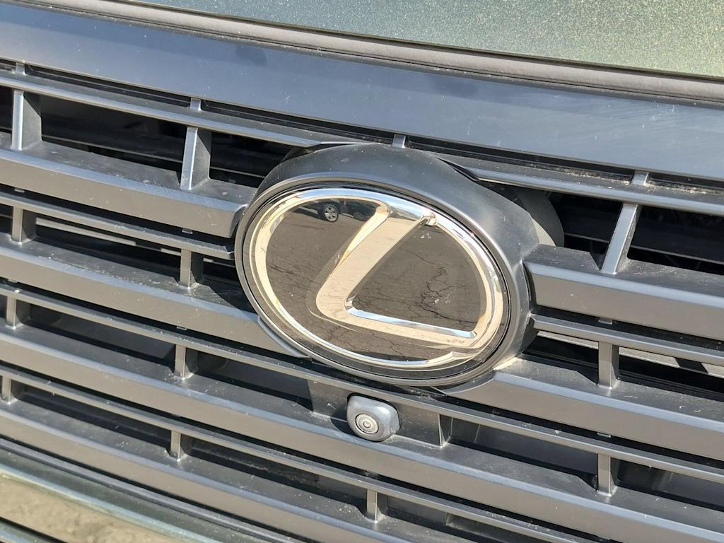 Thumbnail: 2024 Lexus ES - 7