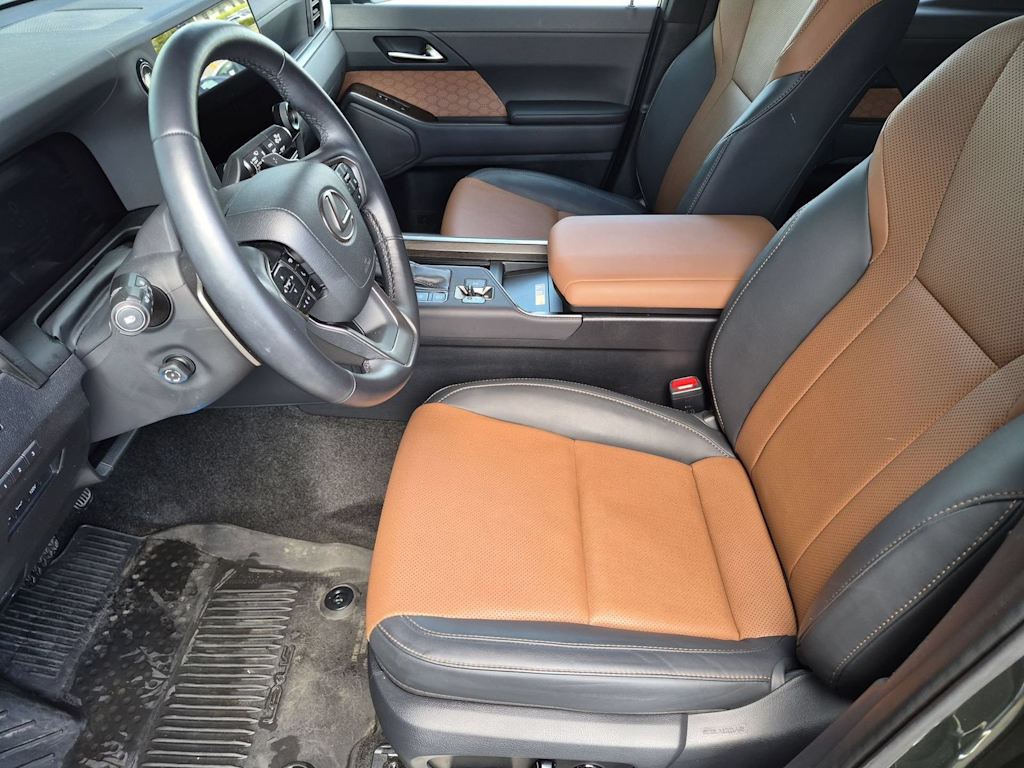 Thumbnail: 2024 Lexus ES - 11