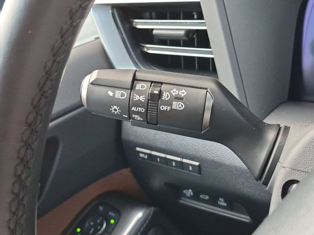 Thumbnail: 2024 Lexus ES - 34